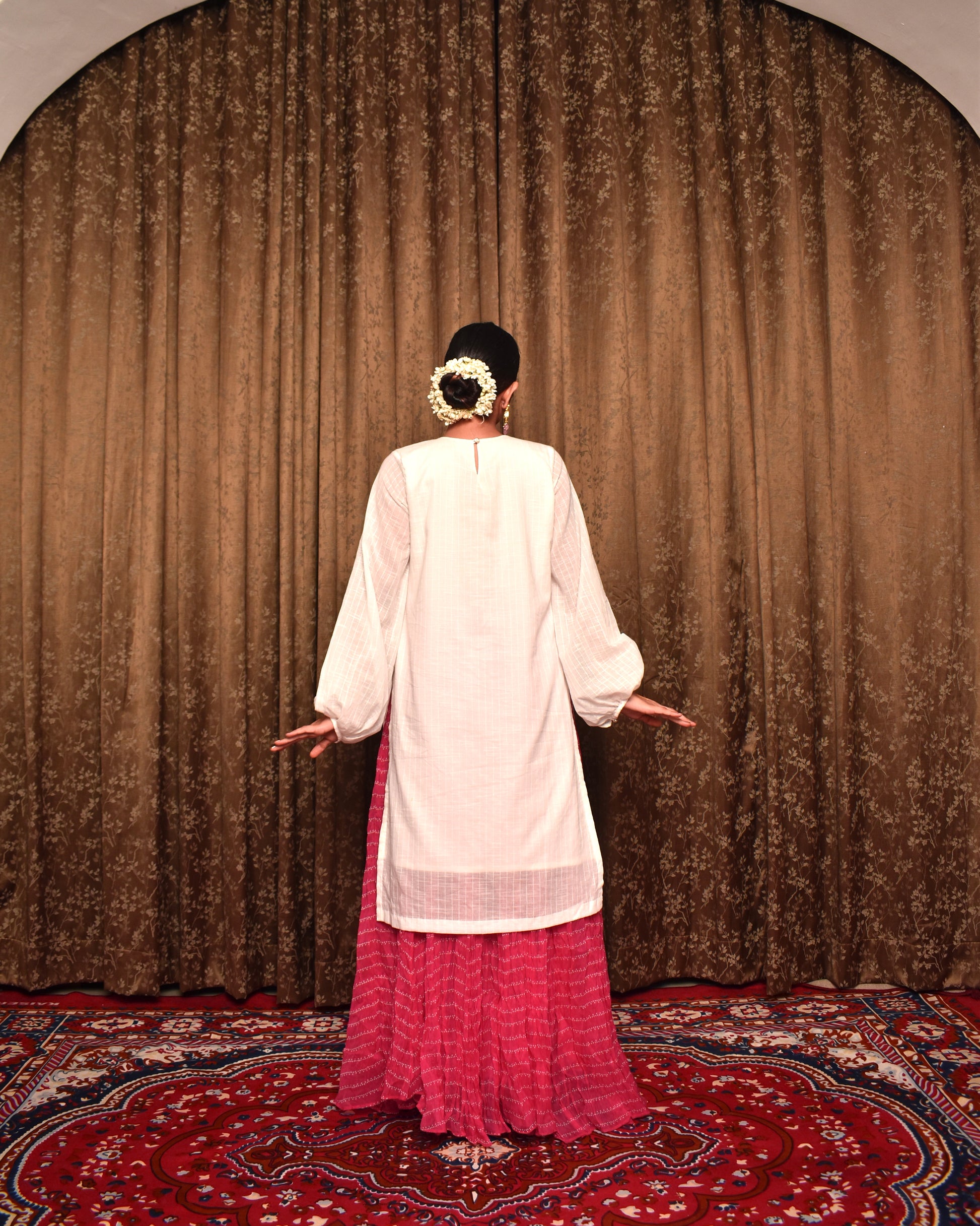 Aangan Noor Kurta Set