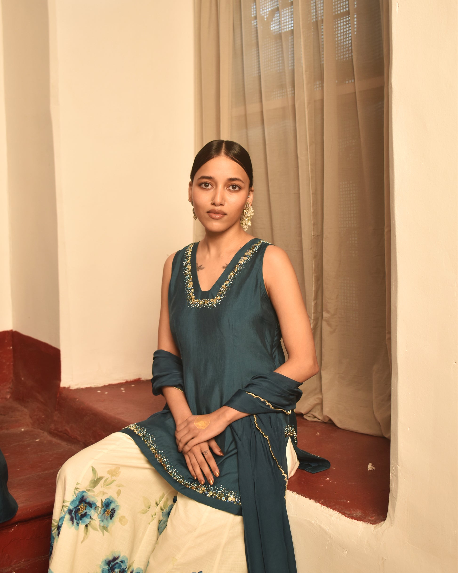 Neelshaam Kurta Set