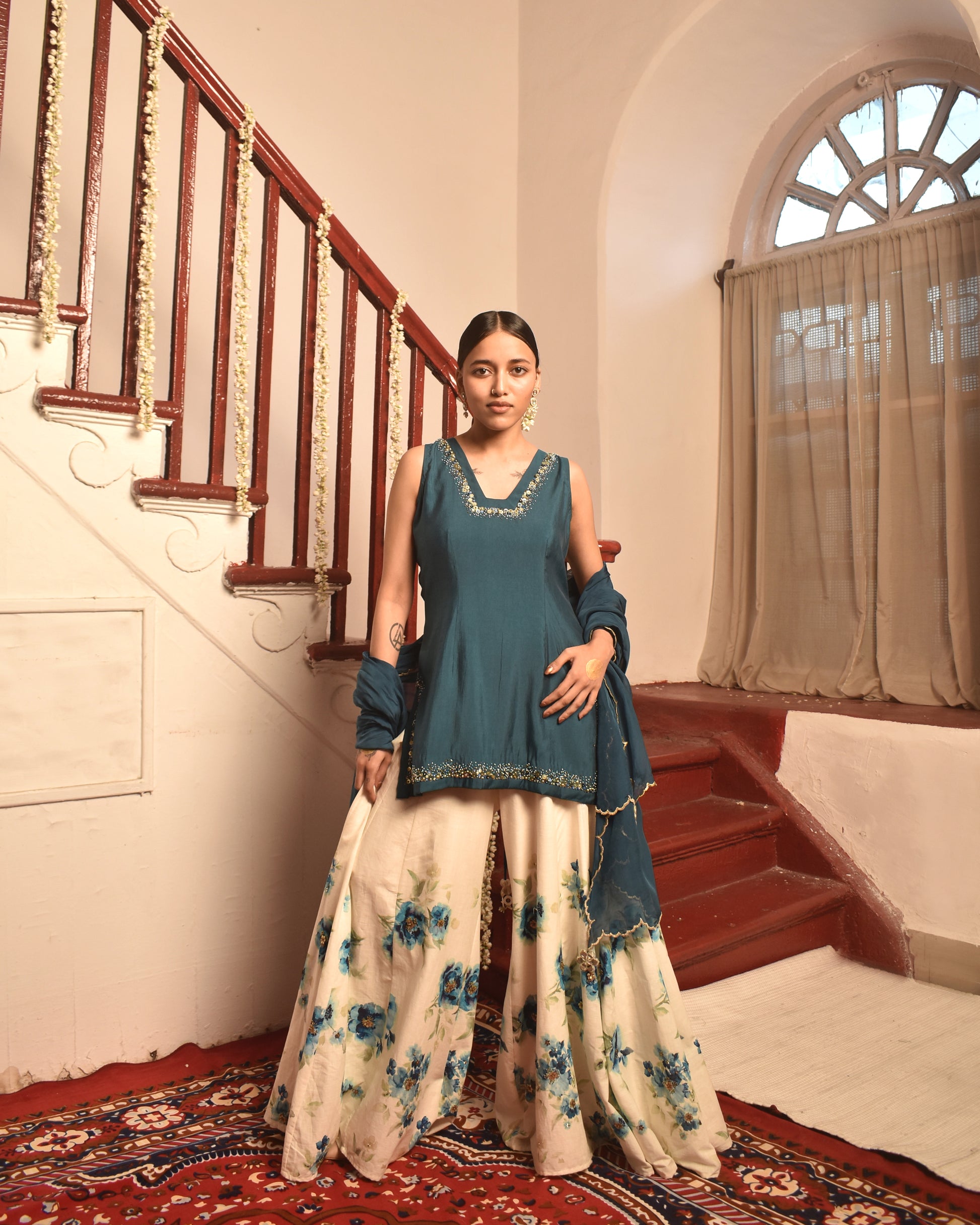 Neelshaam Kurta Set