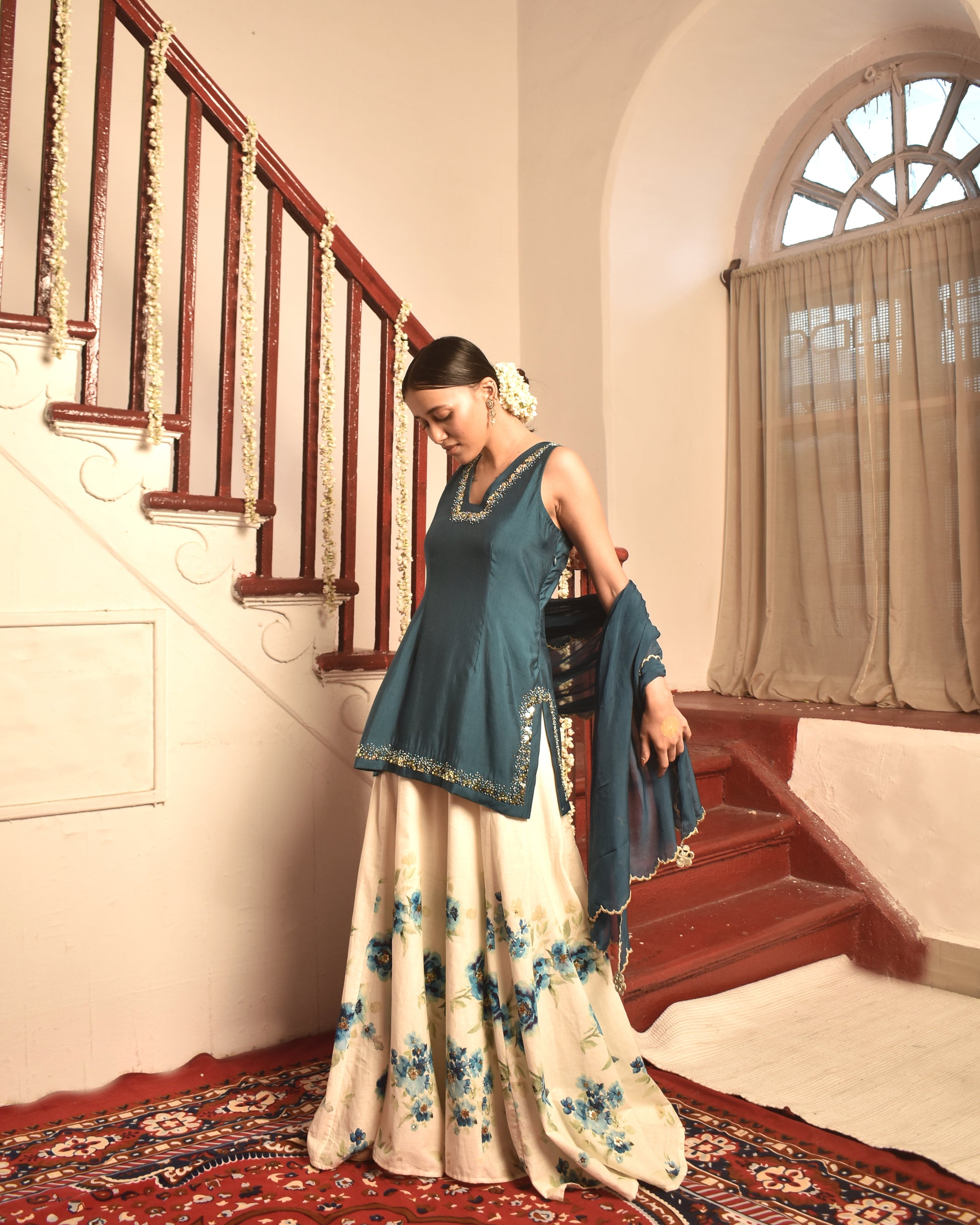 Neelshaam Kurta Set
