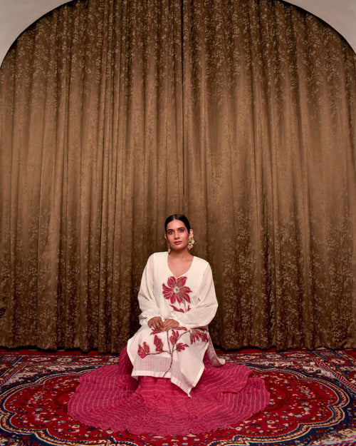 Aangan Noor Kurta Set