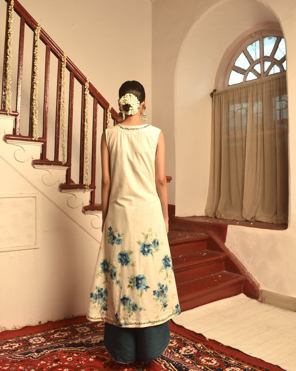 Aabira Shrug Set - Prashant Chaurasiya Atelier