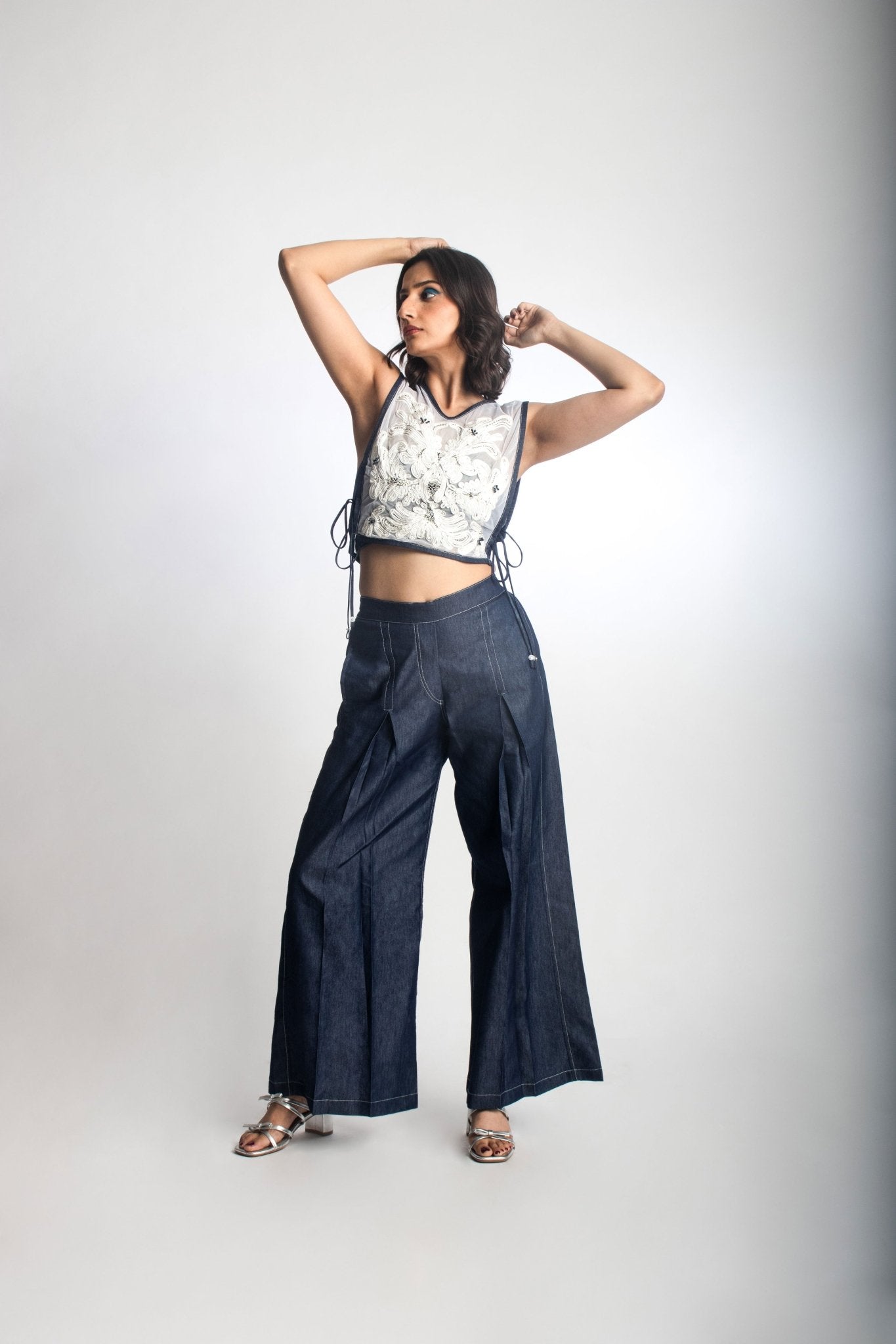 Dory Signature Bib - Prashant Chaurasiya Atelier