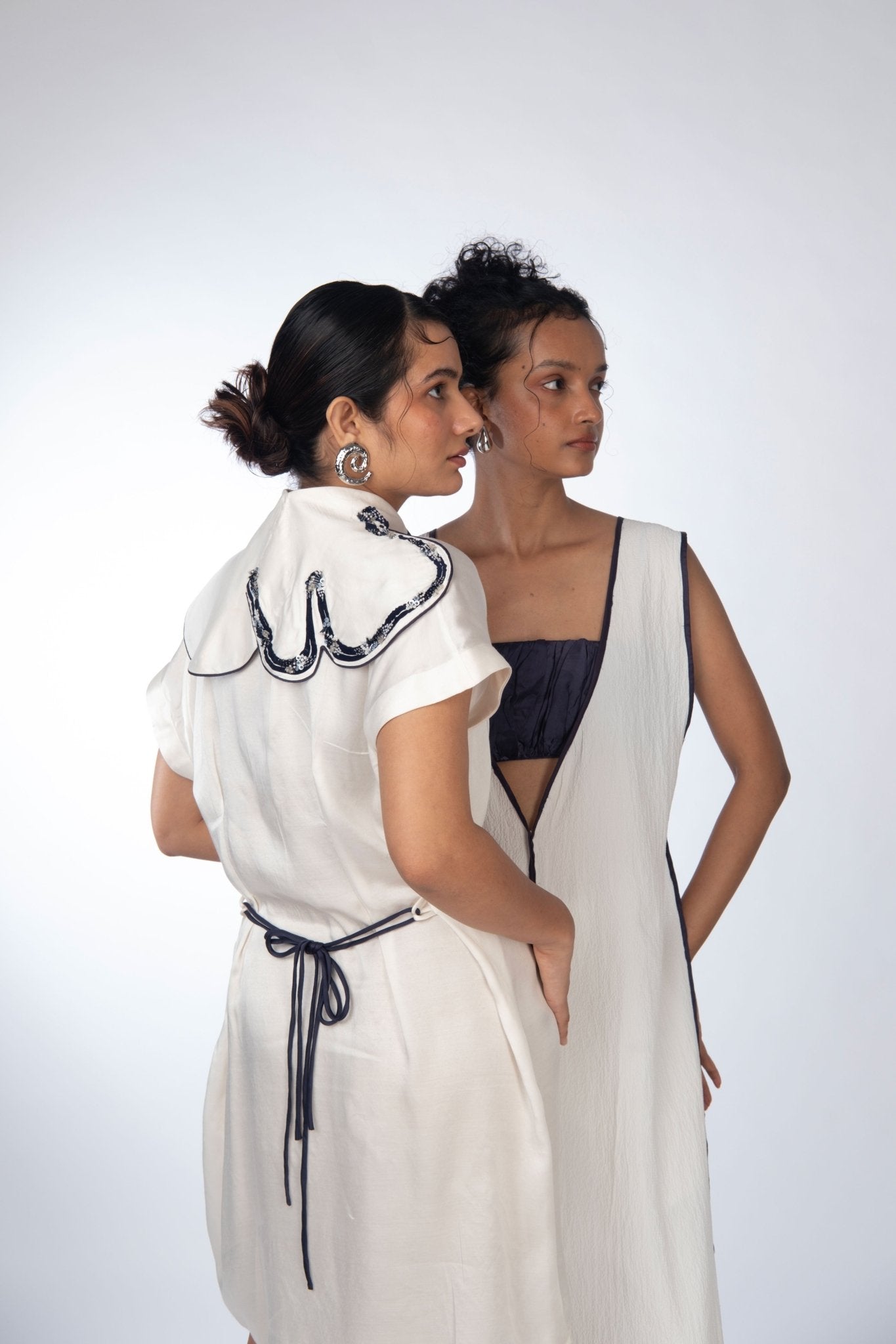 Navy Piped White Bib Set - Prashant Chaurasiya Atelier