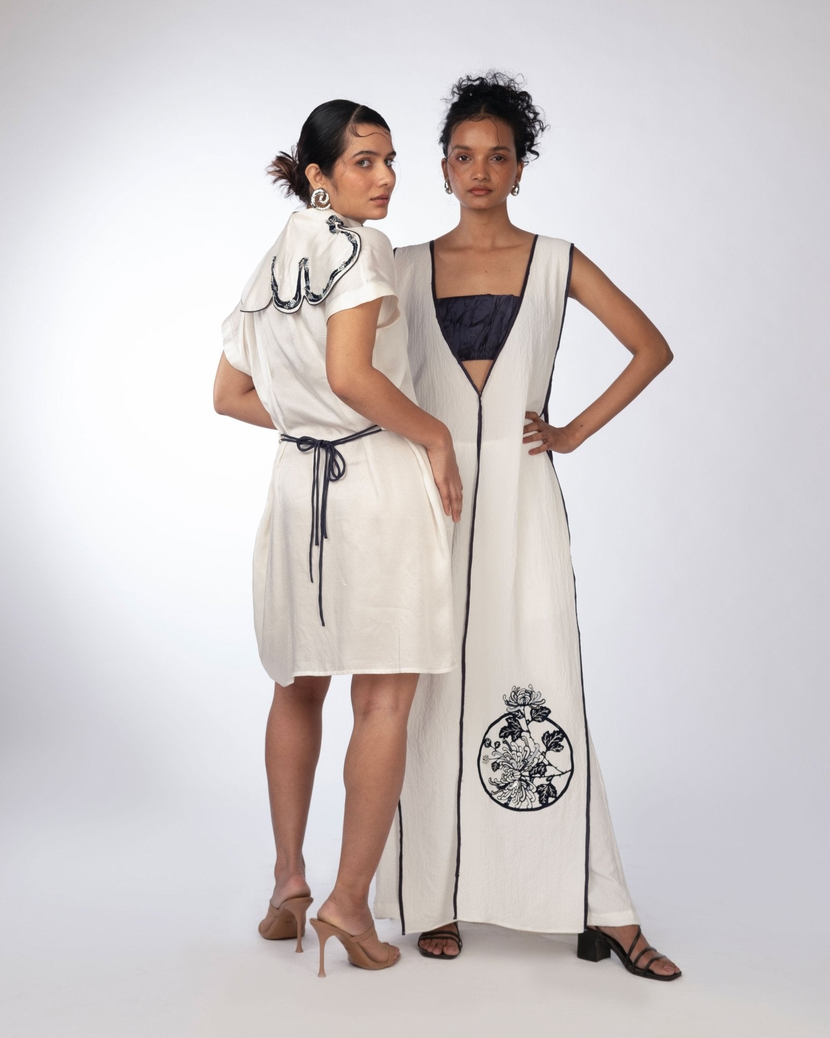 Navy Piped White Bib Set - Prashant Chaurasiya Atelier
